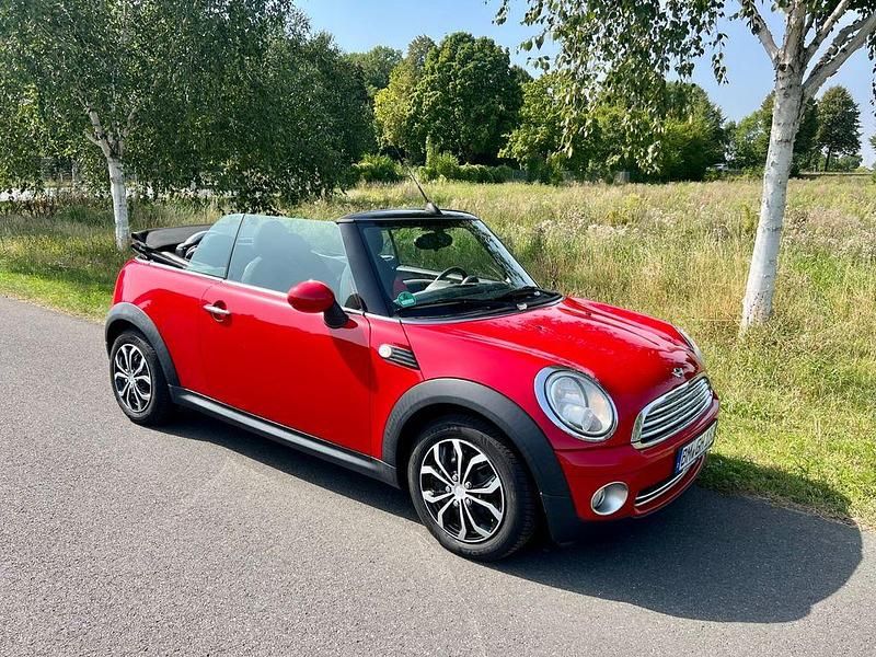Rot Gebraucht 2009 Mini Cooper Cabriolet Cabrio | 10.990 € (Teuer) - Bild 1/4