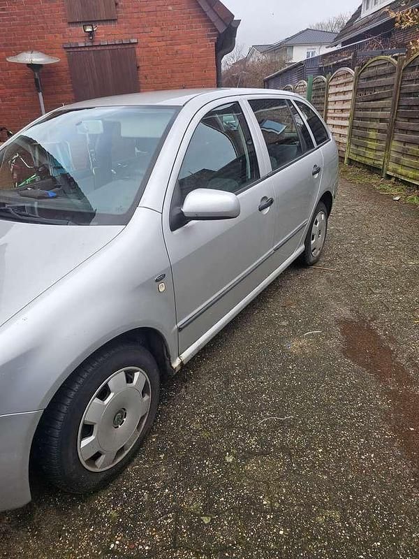 Gebraucht Skoda Fabia Classic 75 PS (55 kW) 2001 Silber Kombi