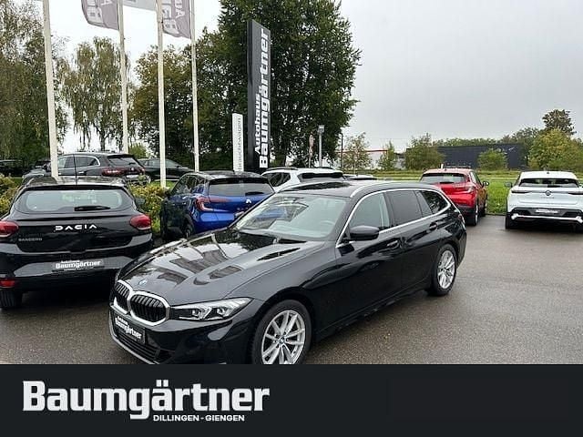 Schwarz Gebraucht 2024 BMW 318 Shadowline Kombi | 26.450 € (Guter Preis) - Bild 1/4
