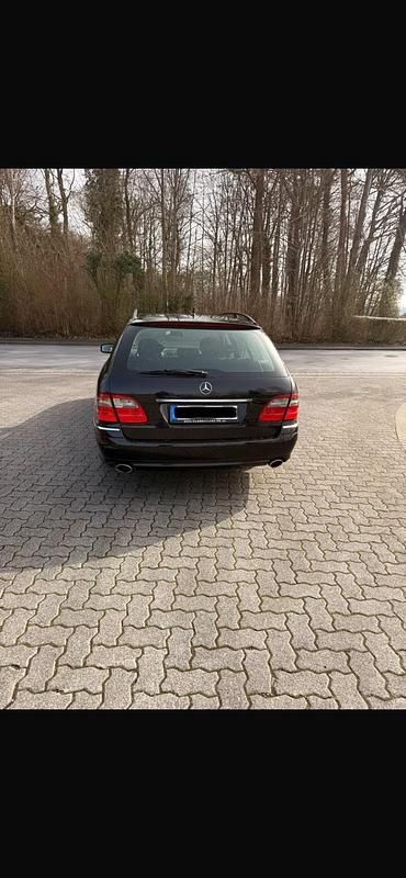Gebraucht Mercedes E280 Avantgarde 190 PS (139 kW) 2009 Schwarz Kombi