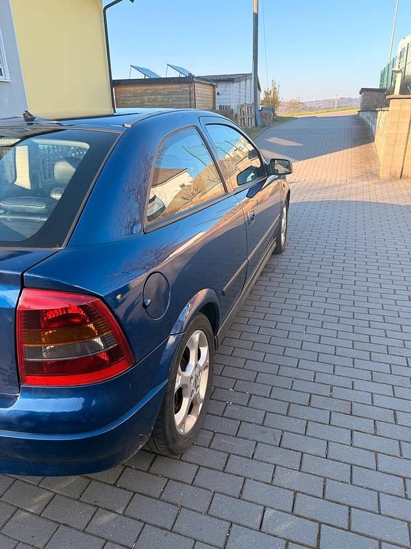 Gebraucht Opel Astra 125 PS (91 kW) 2003 Blau Coupé