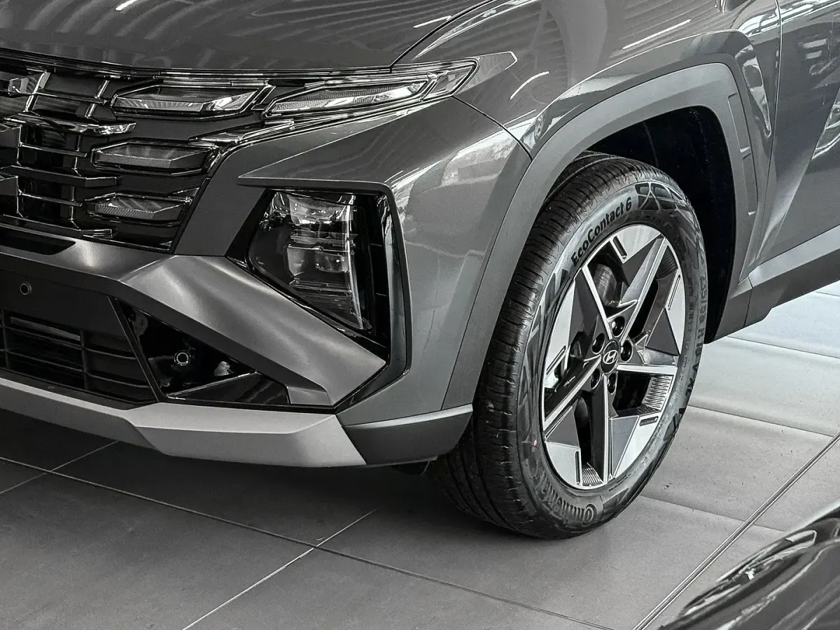 Neu Hyundai Tucson Select 239 PS (175 kW) 2025 Ecotronic grey SUV