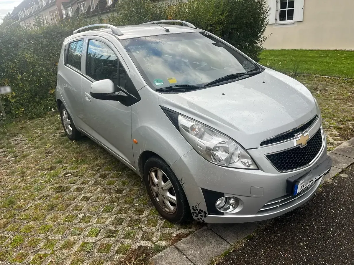 Gebraucht Chevrolet Spark 80 PS (58 kW) 2010 Grau Kleinwagen