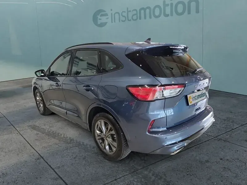 Gebraucht Ford Kuga ST-Line 150 PS (110 kW) 2023 Blau SUV