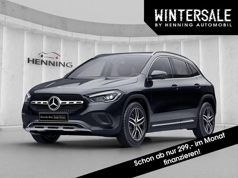 Schwarz Gebraucht 2020 Mercedes GLA200 Progressive SUV | 29.880 € (Teuer) - Bild 1/4