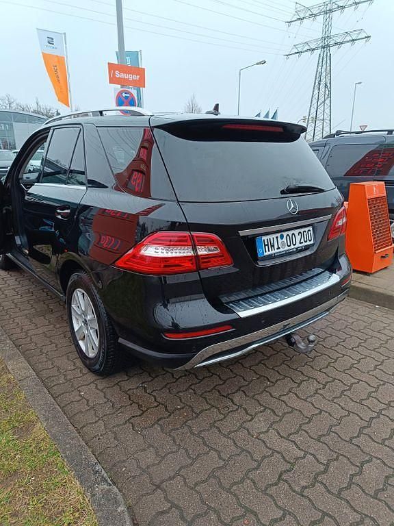 Schwarz Gebraucht 2013 Mercedes ML350 SUV | 18.500 € (Fairer Preis) - Bild 1/4