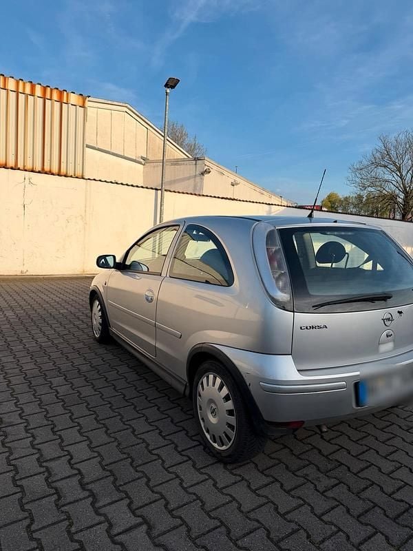 Second-hand Opel Corsa 80 CP (58 kW) 2006 Gri Hatchback