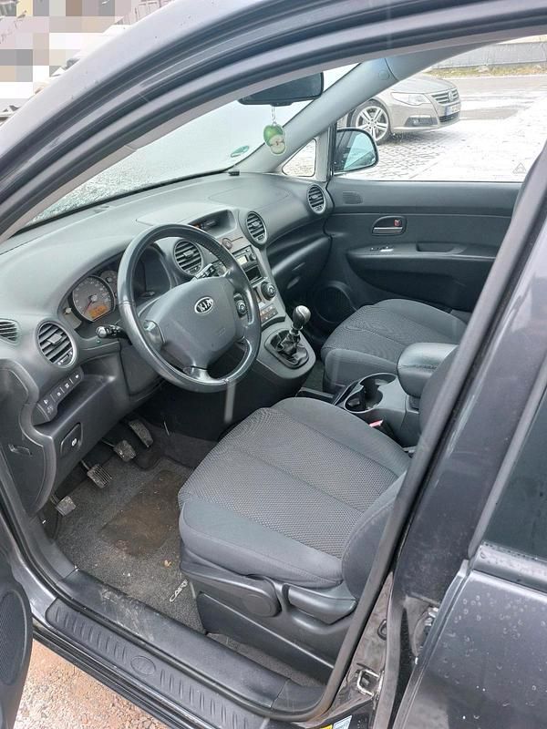 Gebraucht Kia Carens 140 PS (102 kW) 2007 Andere farben Van / Kleinbus