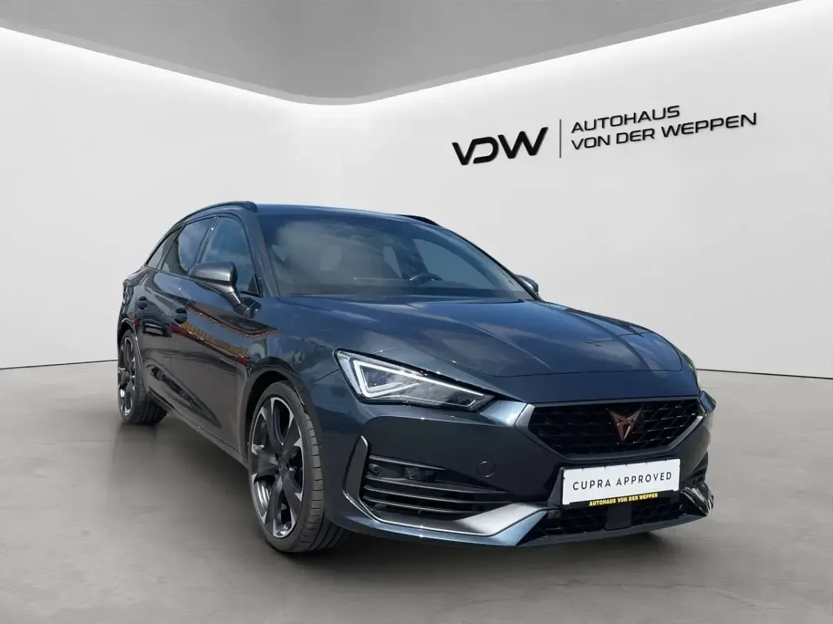 Gebraucht Cupra Leon VZ 310 PS (228 kW) 2024 Magnetic tech (grau) Kombi