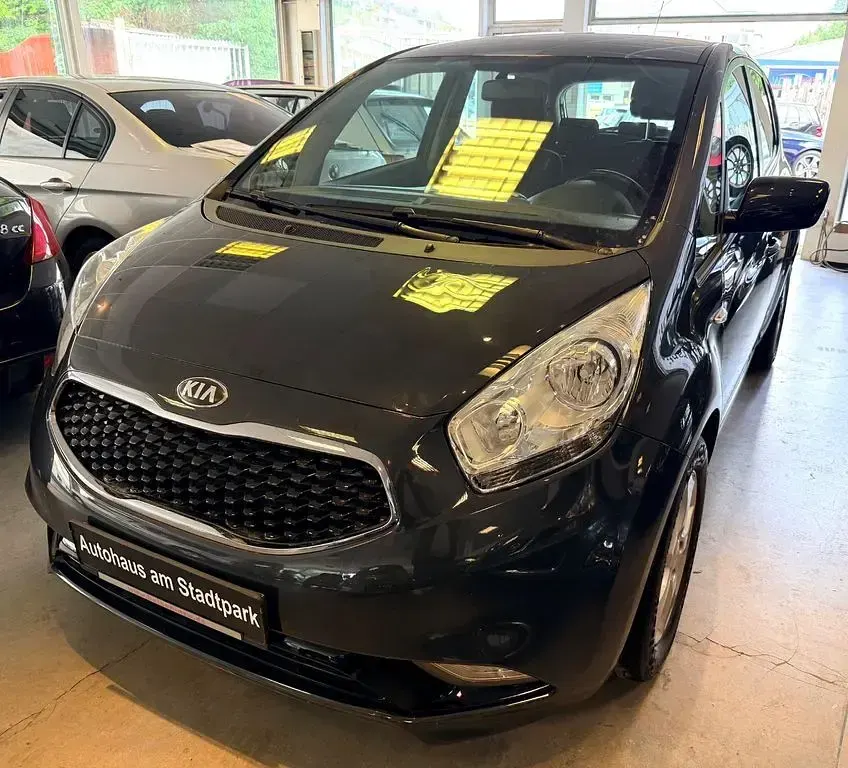Gebraucht Kia Venga DREAM-TEAM Edition 125 PS (91 kW) 2019 (h8g) penta metal Kleinwagen