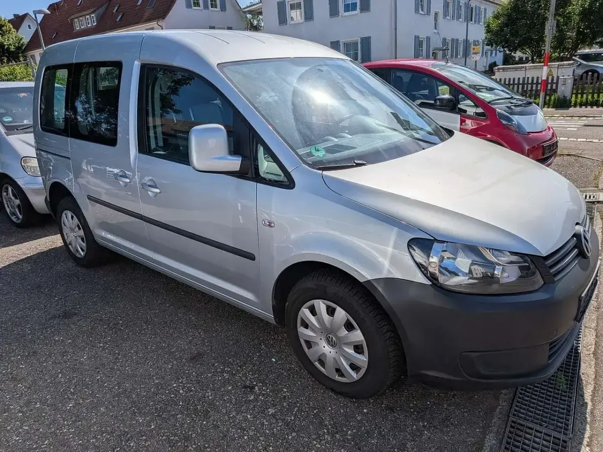 Gebraucht VW Caddy Trendline 75 PS (55 kW) 2011 Reflexsilber metallic Van / Kleinbus