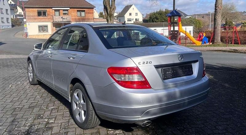Gebraucht Mercedes C220 170 PS (125 kW) 2011 Grau Limousine