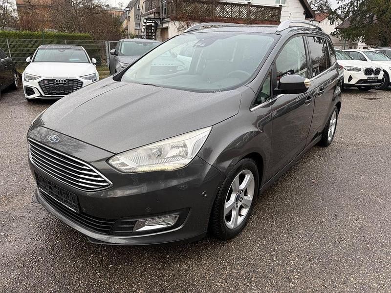 Grau Gebraucht 2016 Ford Grand C-Max Titanium Van / Kleinbus | 11.900 € (Etwas zu teuer) - Bild 1/4