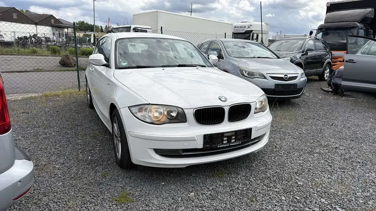 Gebraucht BMW 118 143 PS (105 kW) 2010 Alpinweiss iii Kleinwagen