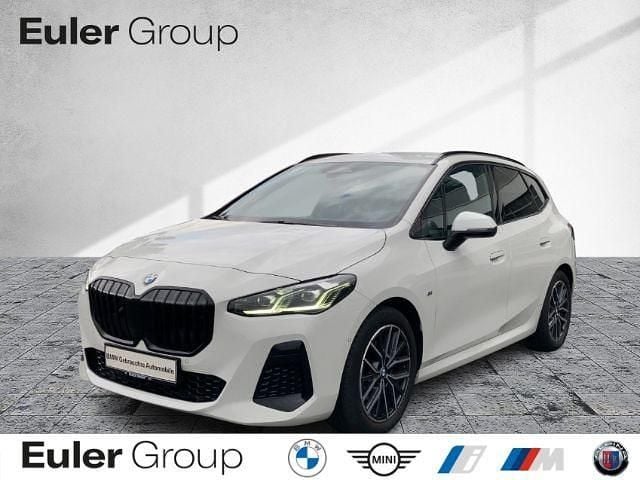 Weiss Gebraucht 2022 BMW 220 Active Tourer Performance Van / Kleinbus | 25.966 € (Superpreis) - Bild 1/4