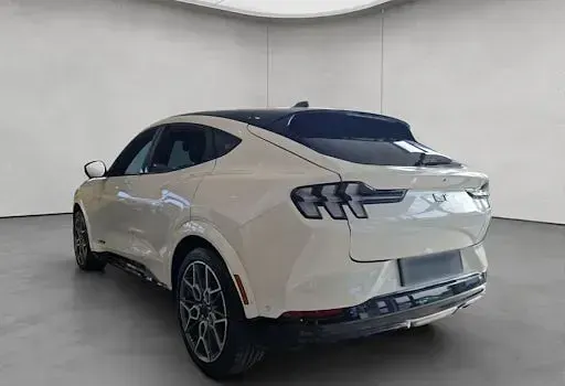 Neu Ford Mustang Mach-E GT 358 kW (487 PS) 2025 Weiß SUV
