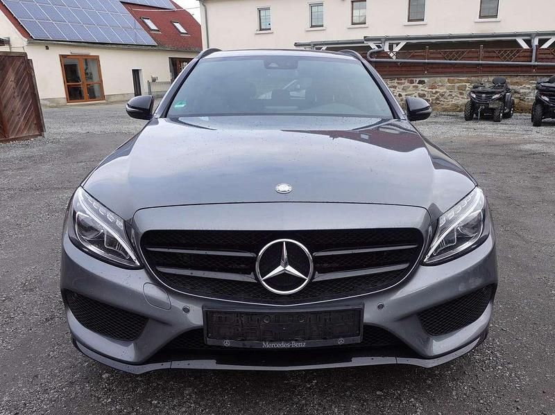 Gebraucht Mercedes C300 AMG line 245 PS (180 kW) 2017 Selenitgrau  metalliclack Kombi