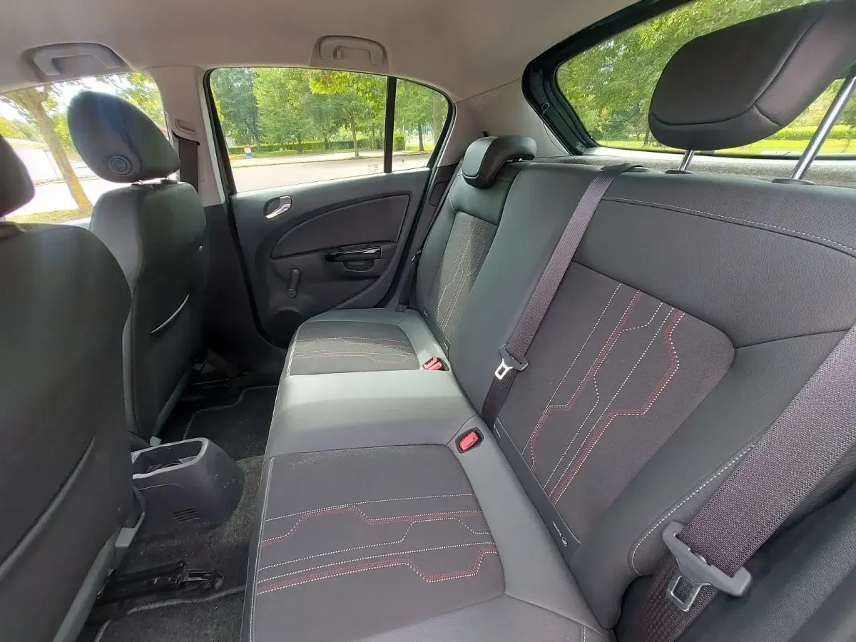 Gebraucht Opel Corsa Edition 87 PS (63 kW) 2012 Schwarz Kleinwagen