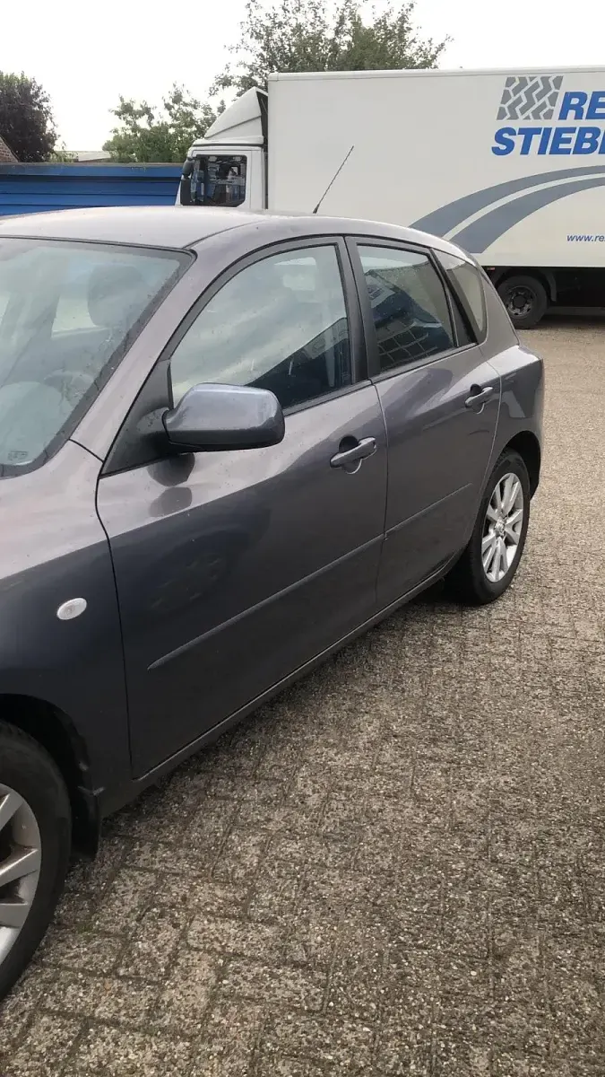 Gebraucht Mazda 3 105 PS (77 kW) 2007 Grau Kleinwagen