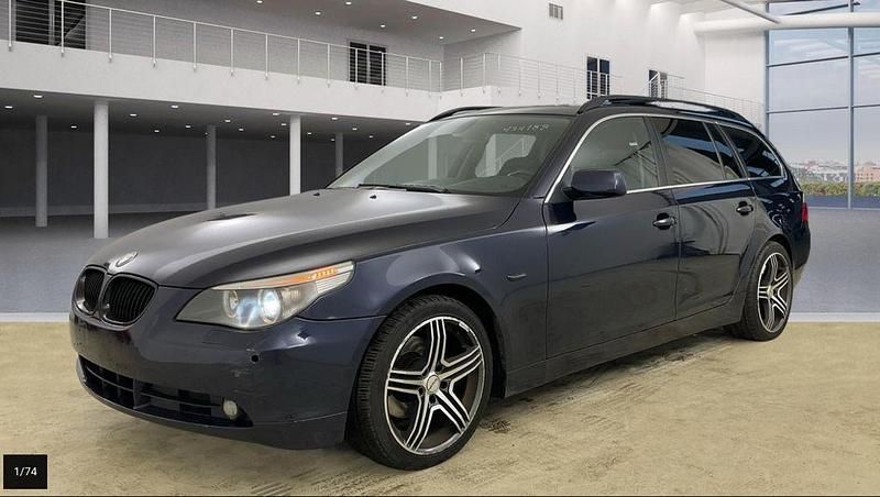 Gebraucht BMW 525 Advantage 177 PS (130 kW) 2005 Blau Kombi