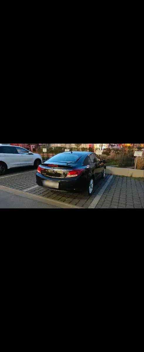 Gebraucht Opel Insignia 110 PS (80 kW) 2012 Schwarz Limousine