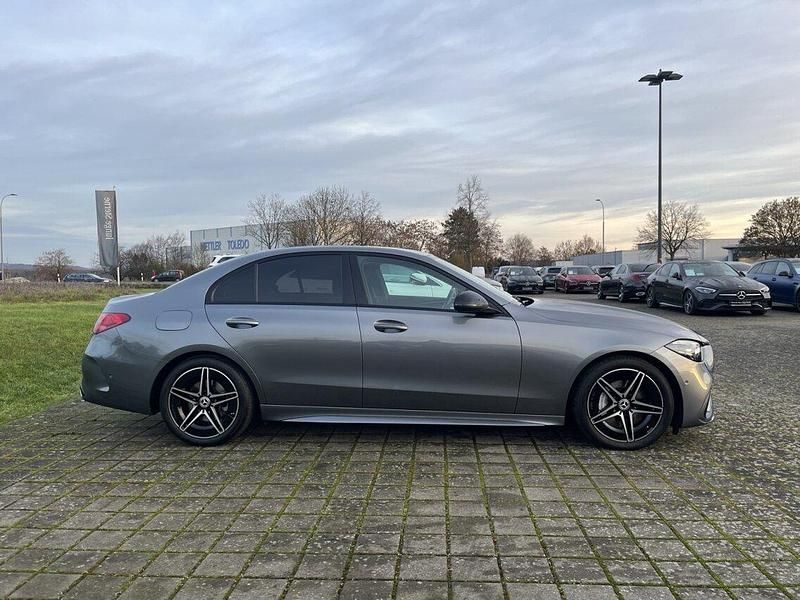 Gebraucht Mercedes C200 AMG 204 PS (150 kW) 2023 Grau Limousine