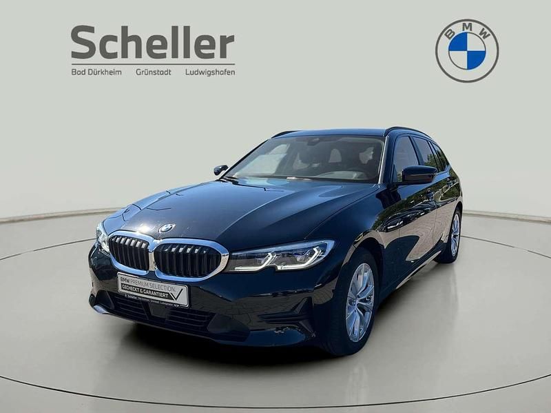 Schwarz uni Gebraucht 2022 BMW 320 Advantage Kombi | 29.550 € (Fairer Preis) - Bild 1/4