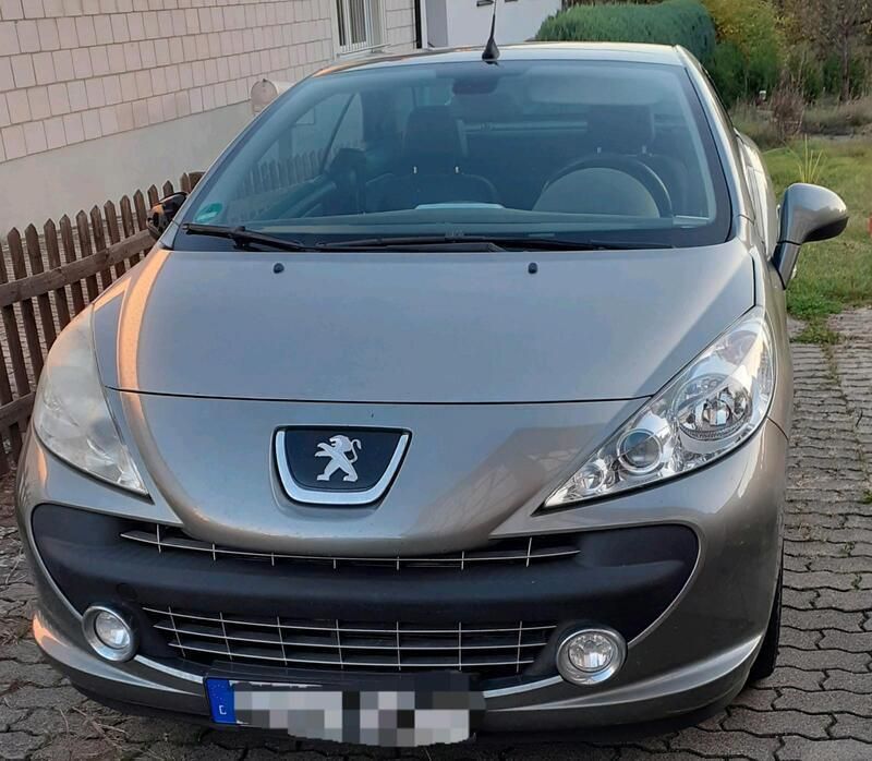 Silber Gebraucht 2009 Peugeot 207 CC Cabrio | 2.900 € (Guter Preis) - Bild 1/4