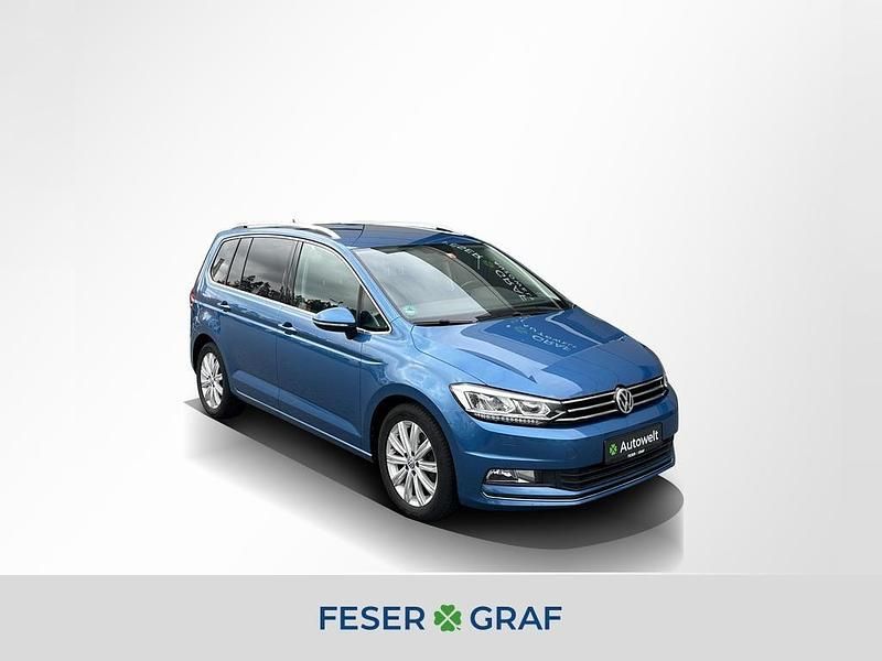 Caribbean blue metallic Gebraucht 2018 VW Touran Highline Van / Kleinbus | 15.790 € (Superpreis) - Bild 1/4