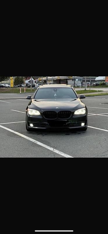 Gebraucht BMW 730 258 PS (189 kW) 2012 Schwarz Limousine