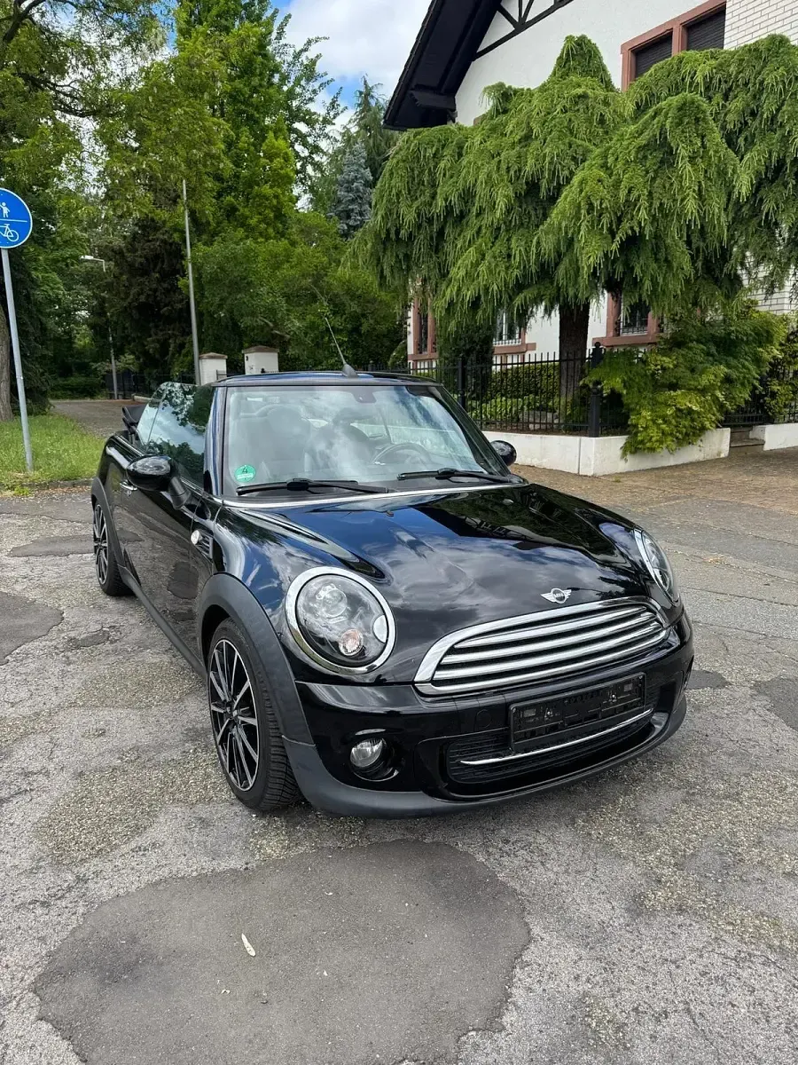 Gebraucht Mini Cooper Cabriolet 122 PS (89 kW) 2011 Schwarz Cabrio