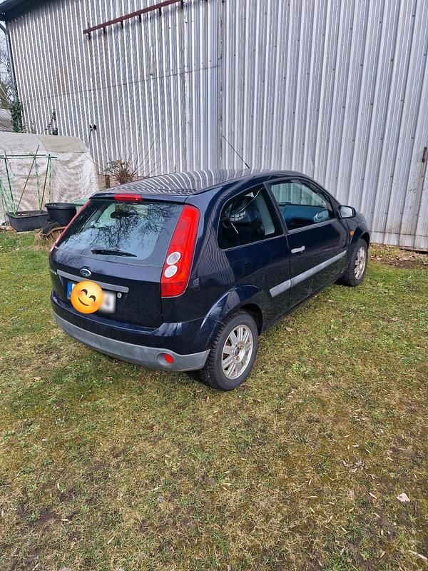 Gebraucht Ford Fiesta 60 PS (44 kW) 2006 Blau Kleinwagen