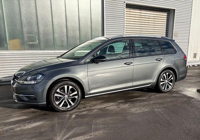 Grau Gebraucht 2020 VW Golf VII IQ Drive Kombi | 18.449 € (Fairer Preis) - Bild 1/3