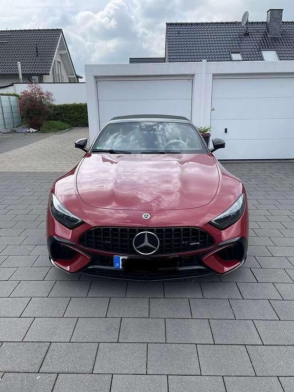 Rot Gebraucht 2022 Mercedes SL63 AMG AMG Cabrio | 139.000 € (Etwas zu teuer) - Bild 1/4