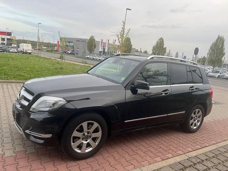 Gebraucht Mercedes GLK250 204 PS (150 kW) 2012 Schwarz SUV