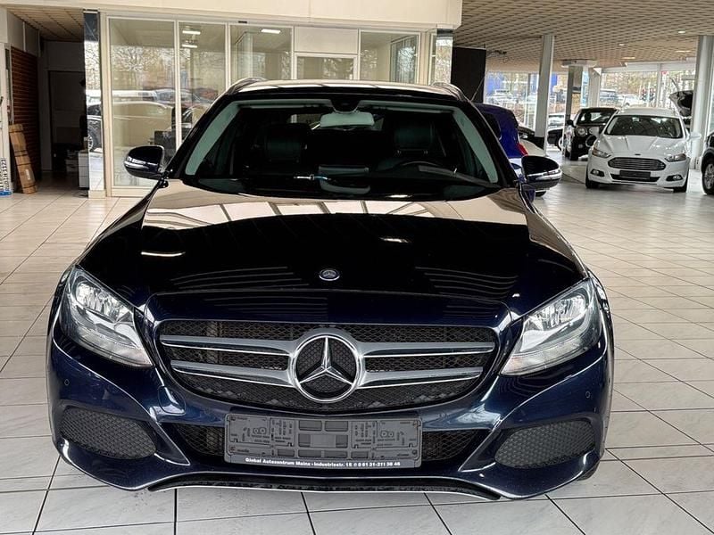 Gebraucht Mercedes C180 116 PS (85 kW) 2016 Blau Kombi