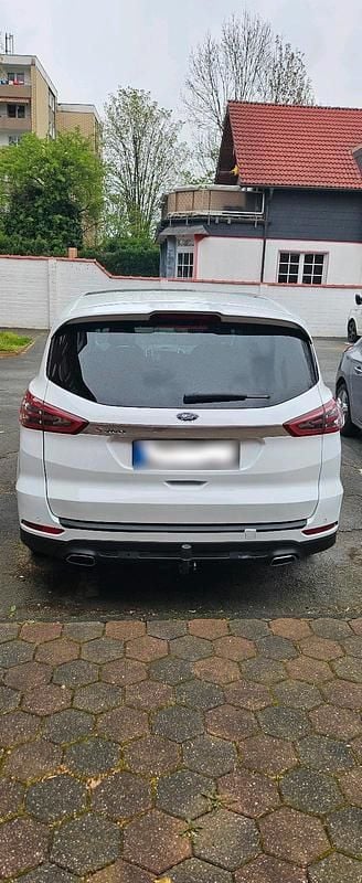 Gebraucht Ford S-MAX Titanium 177 PS (130 kW) 2017 Weiß Van / Kleinbus