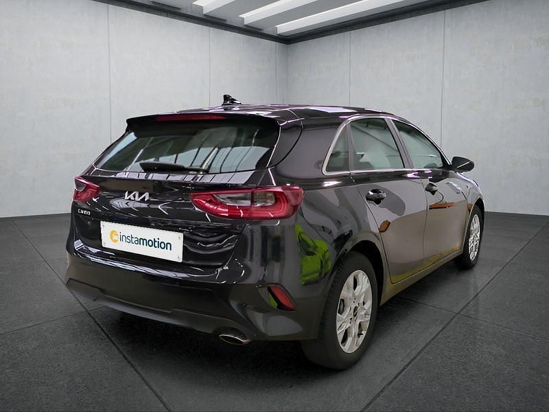 Gebraucht Kia Ceed 140 PS (102 kW) 2025 Schwarz Kleinwagen