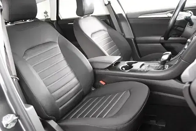 Gebraucht Ford Mondeo 188 PS (138 kW) 2021 Grau Kombi