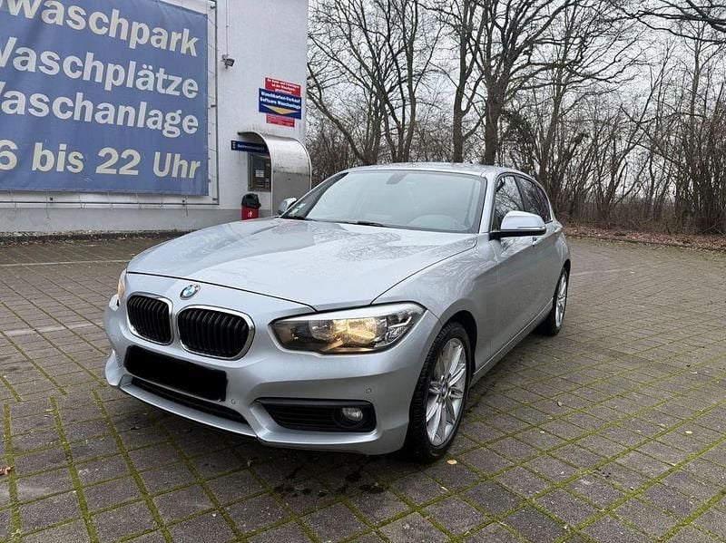 Gebraucht BMW 118 Advantage 150 PS (110 kW) 2015 Silber Kleinwagen