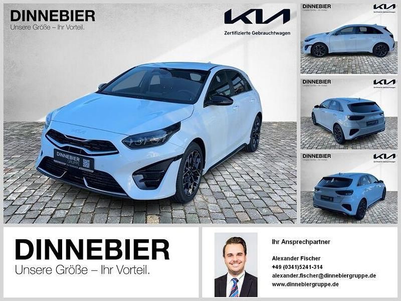 Weiß (metallic) Neu 2025 Kia Ceed GT-Line Limousine | 27.690 € (Guter Preis) - Bild 1/4