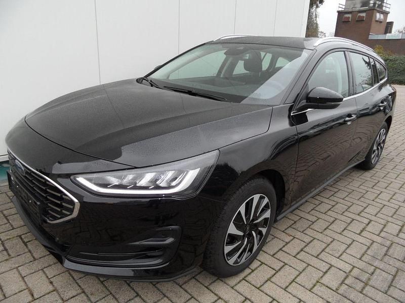 Schwarz Gebraucht 2023 Ford Focus Titanium Limousine | 17.980 € (Superpreis) - Bild 1/4