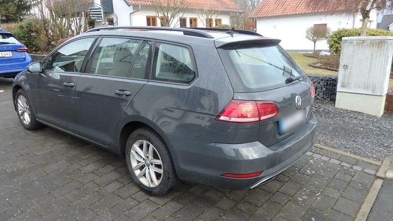 Gebraucht VW Golf VII 116 PS (85 kW) 2019 Grau Kombi