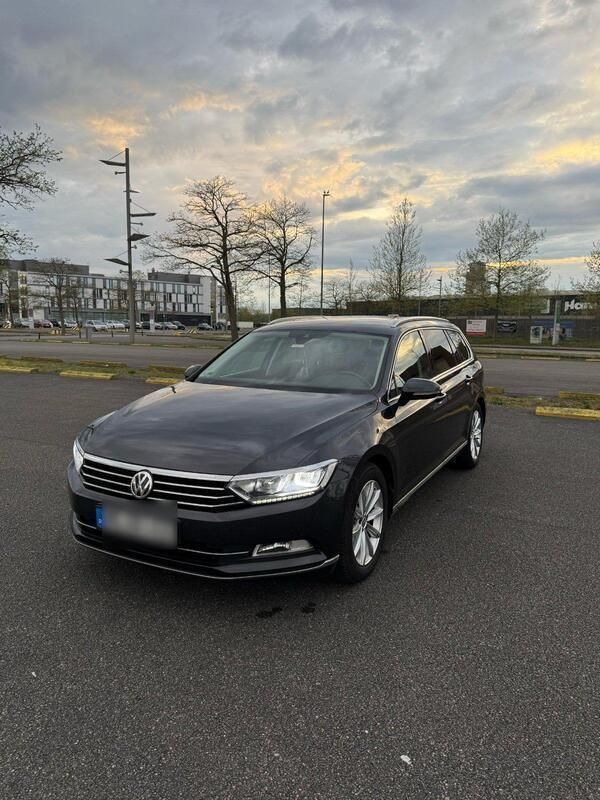 Andere außenfarben Gebraucht 2018 VW Passat Kombi | 12.500 € (Guter Preis) - Bild 1/4