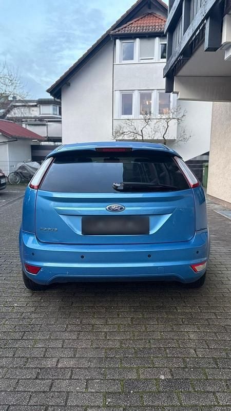Usata Ford Focus 125 CV (91 kW) 2010 Blu Utilitaria