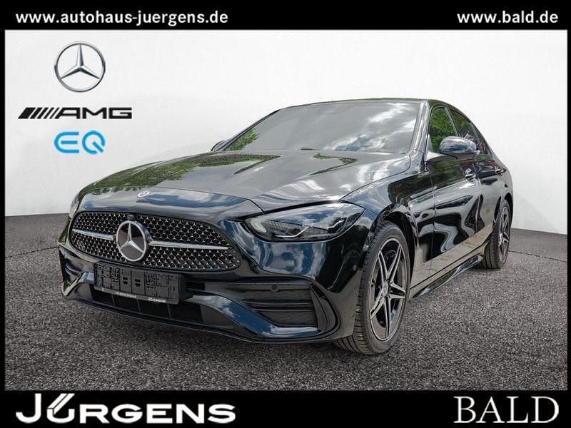 Schwarz unilack schwarz Gebraucht 2025 Mercedes C180 AMG Limousine | 44.490 € (Teuer) - Bild 1/4