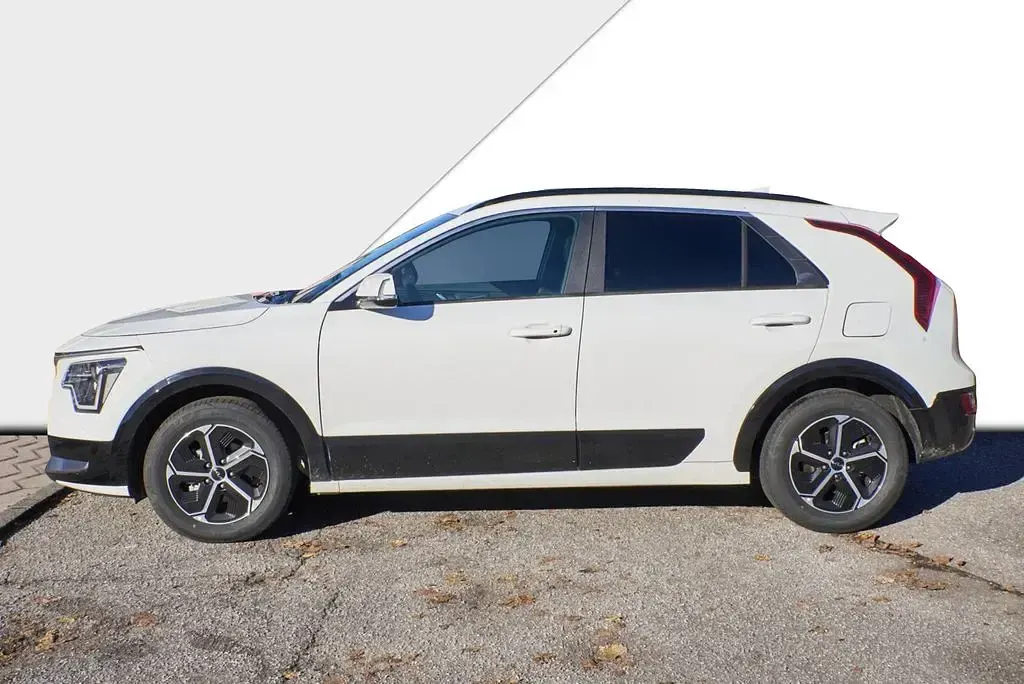 Gebraucht Kia Niro Style 128 PS (94 kW) 2025 Weiß SUV