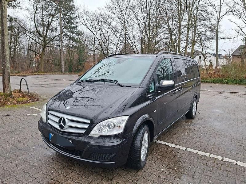 Schwarz Gebraucht 2011 Mercedes Viano Edition Van / Kleinbus | 20.000 € (Fairer Preis) - Bild 1/4