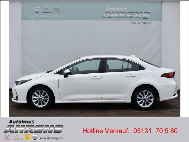 Gebraucht Toyota Corolla Comfort 132 PS (97 kW) 2021 Schneeweiß Limousine