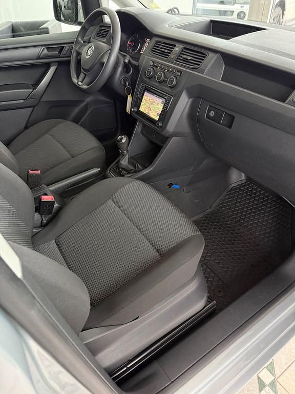 Gebraucht VW Caddy Maxi 150 PS (110 kW) 2017 Silber Van / Kleinbus